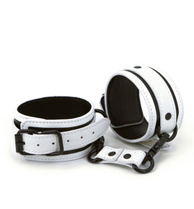 Glo Bondage - Ankle Cuff - Green NSN-0497-48